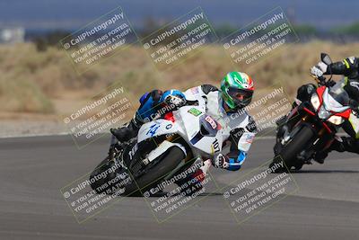 media/Sep-11-2022-SoCal Trackdays (Sun) [[81b7e951af]]/Turn 16 (945am)/